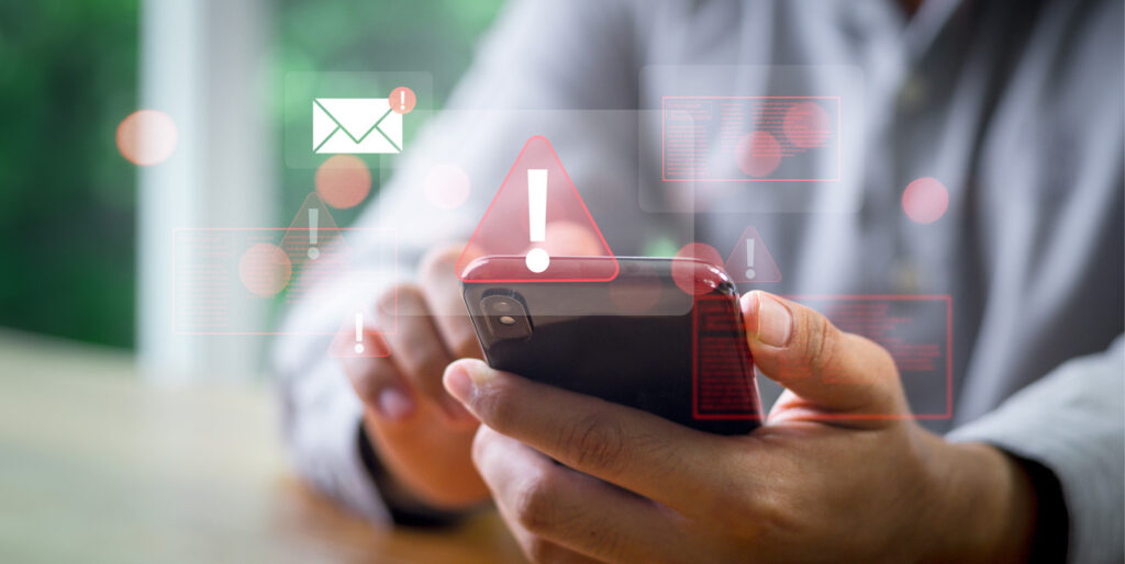 Examples of fraudulent text messages impersonating Regions Bank
